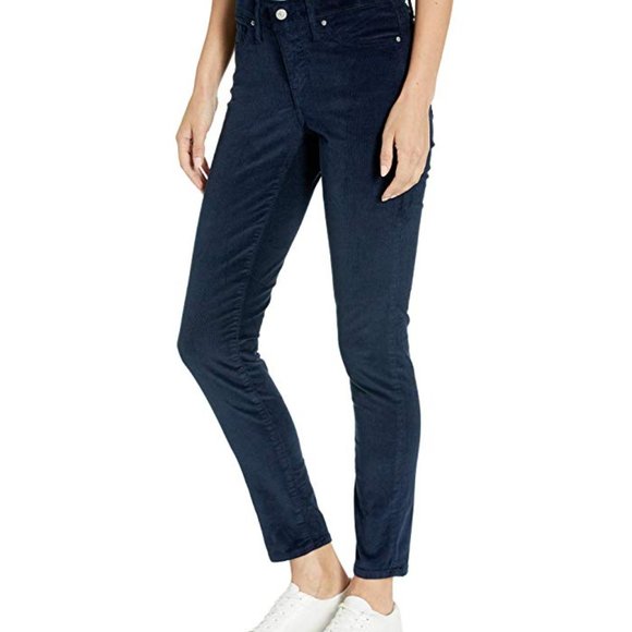 NWT Levi's Womens Navy Solid Straight Leg Jeans Size 6M - All 28x30 $60 C0118 - Picture 2 of 3